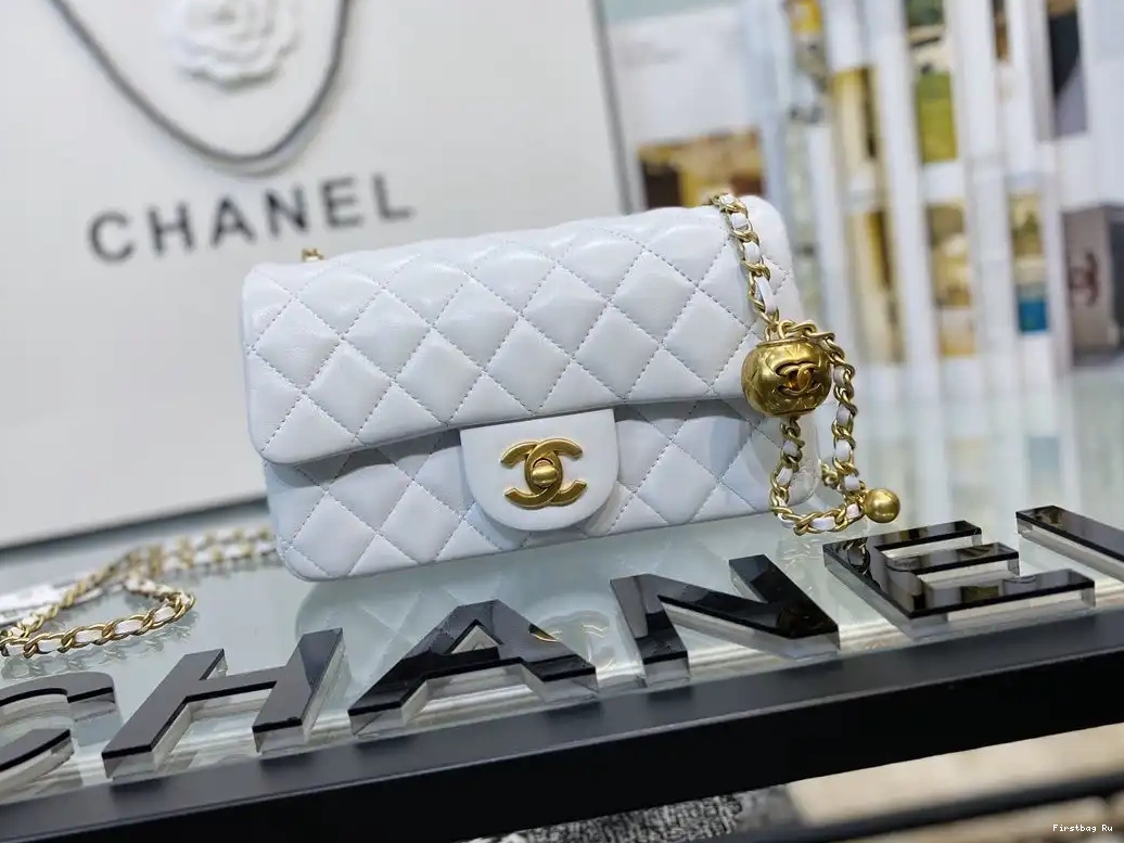 First Bag Ru CHANEL FLAP BAG 0517